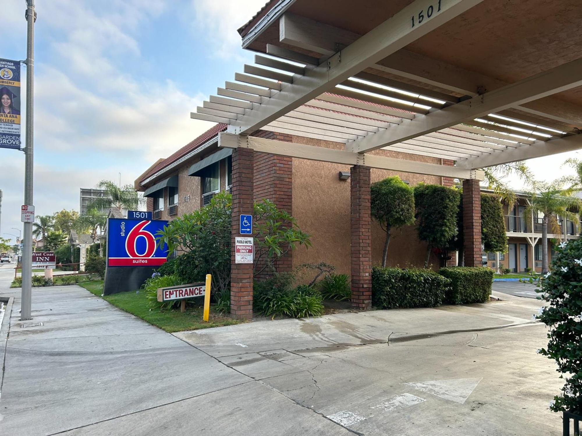 Studio 6 Suites Santa Ana, Ca Экстерьер фото